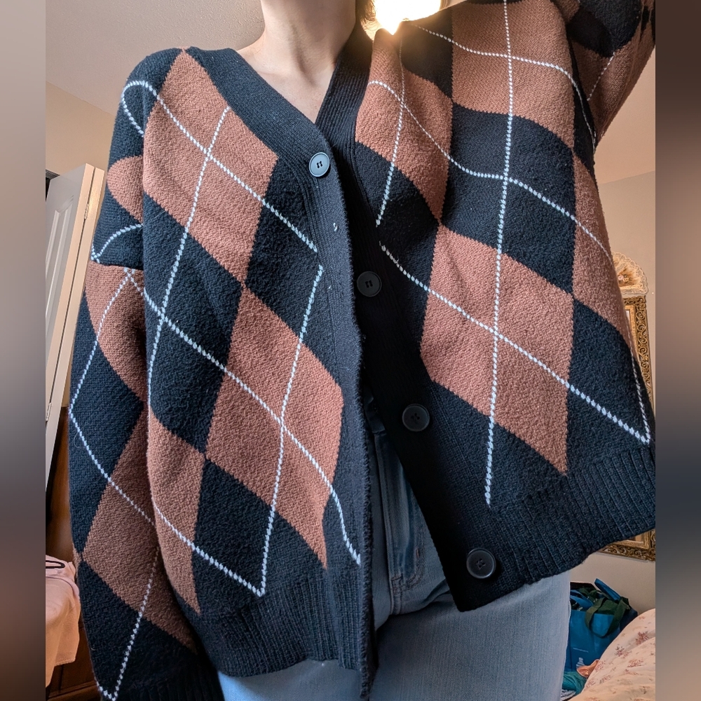 OAK + FORT Black and Brown Argyle Cardigan